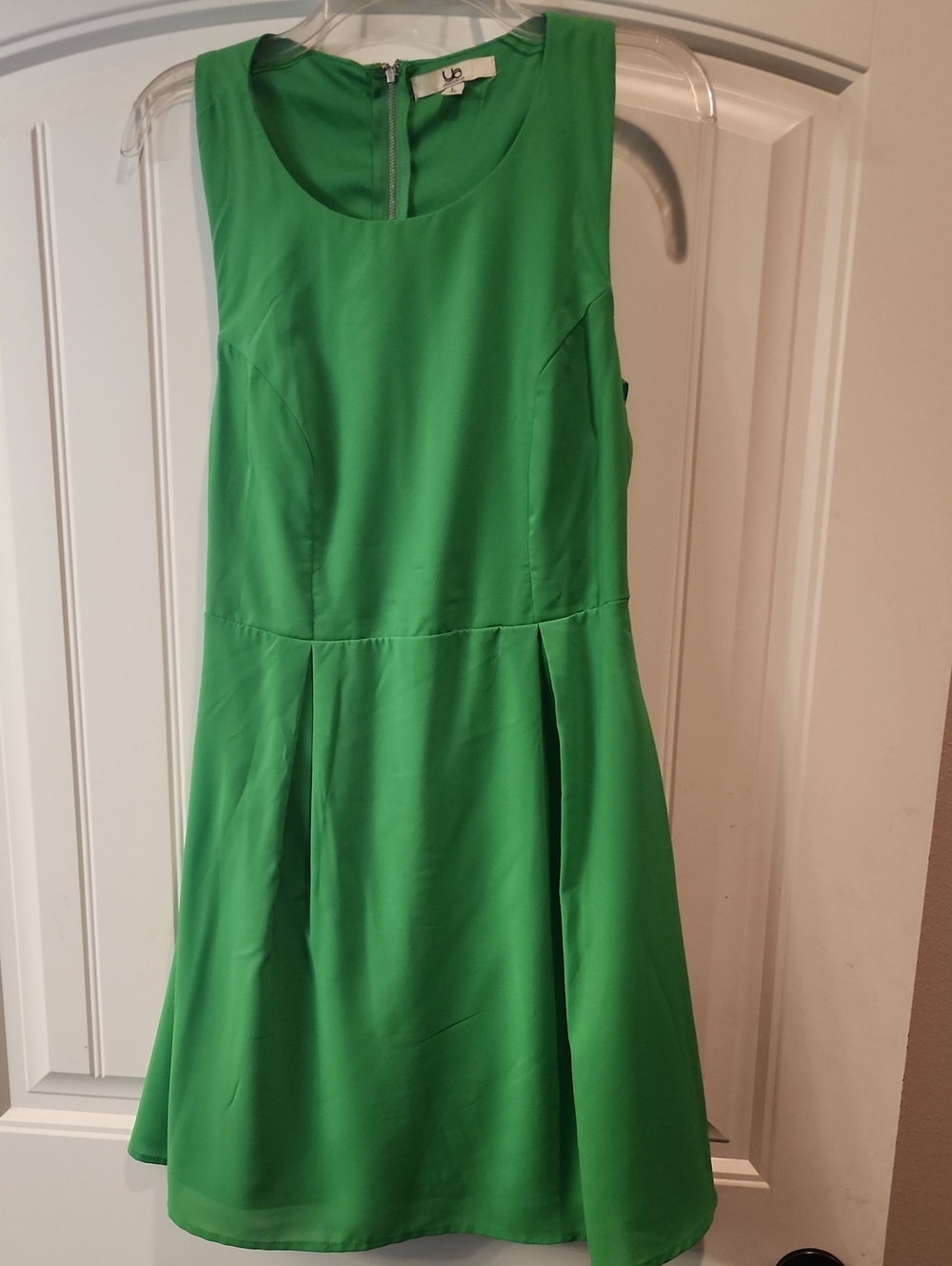 GBG Los Angeles Bright Green Dress